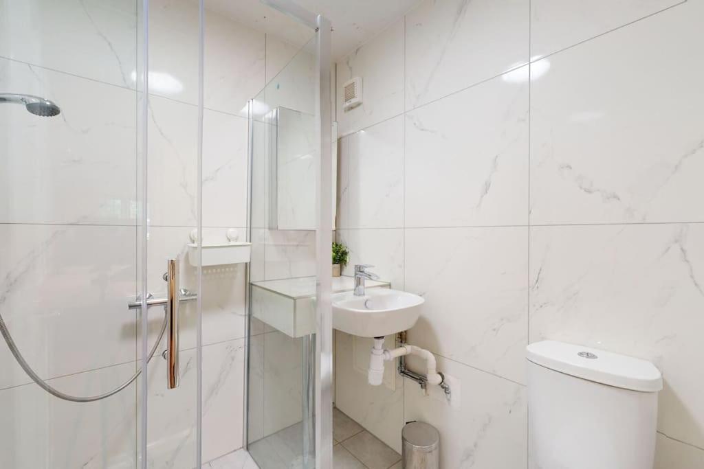 185 Lanark Properties Лондон Екстериор снимка
