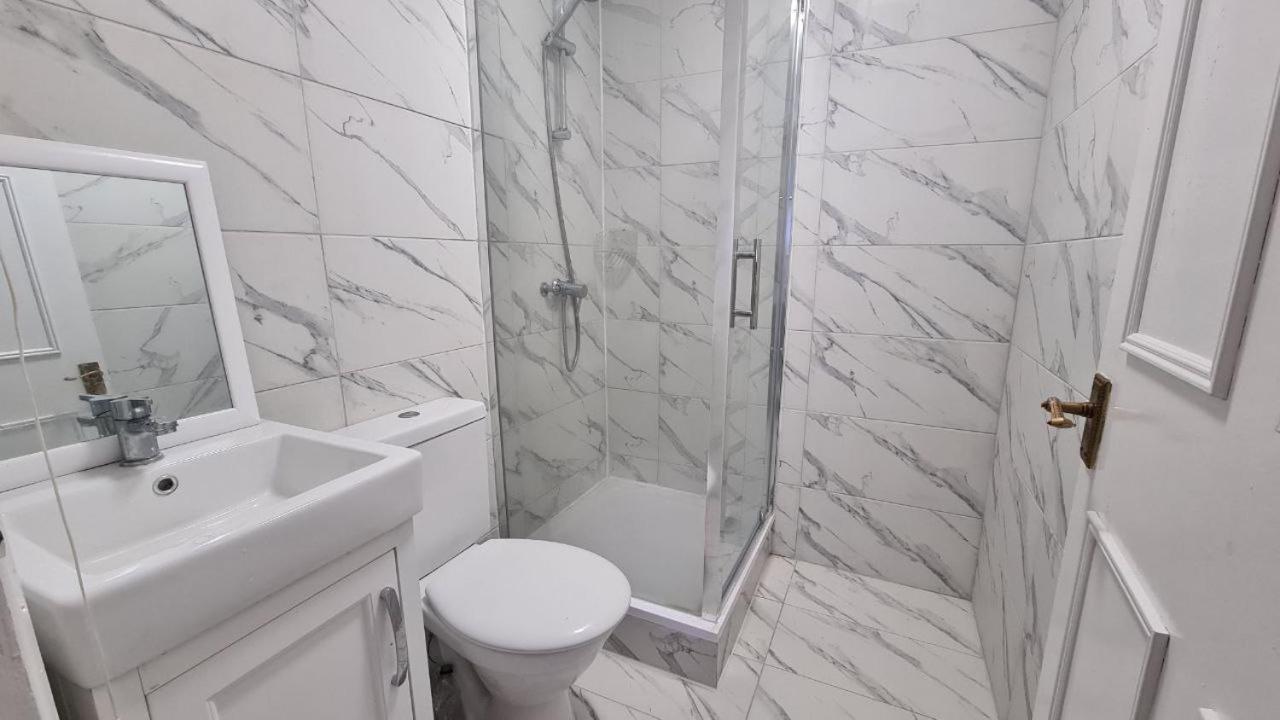 185 Lanark Properties Лондон Екстериор снимка