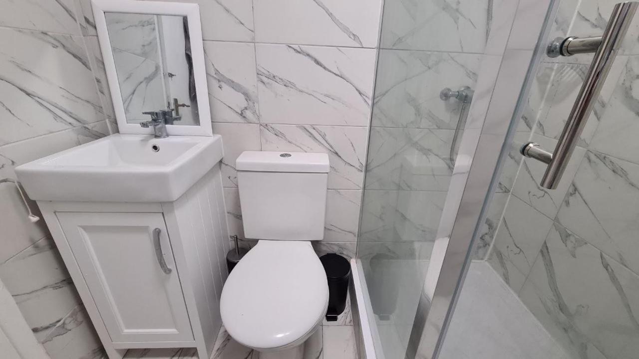 185 Lanark Properties Лондон Екстериор снимка